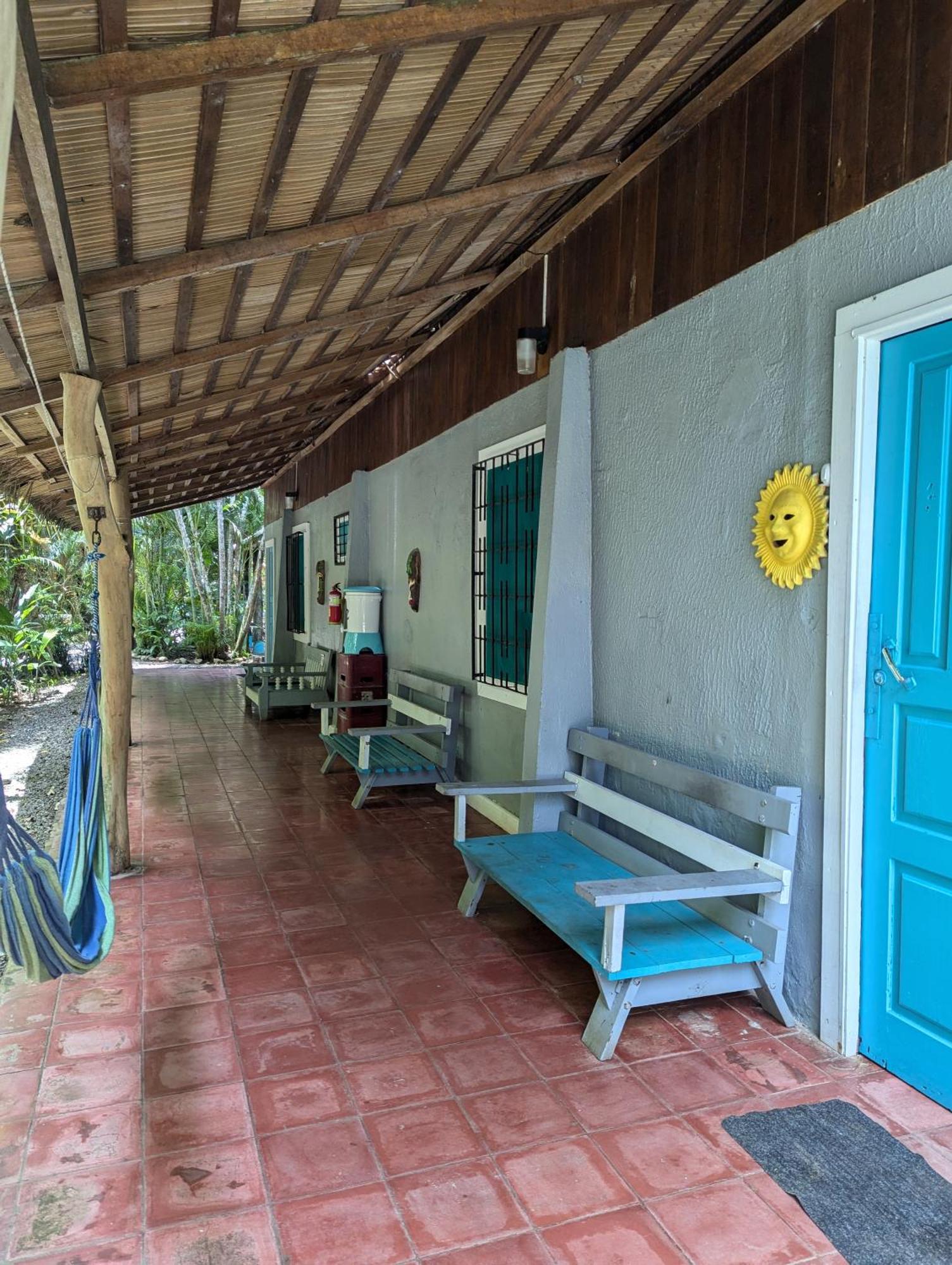 Tasty Dayz Hostel Puerto Viejo de Talamanca Eksteriør bilde